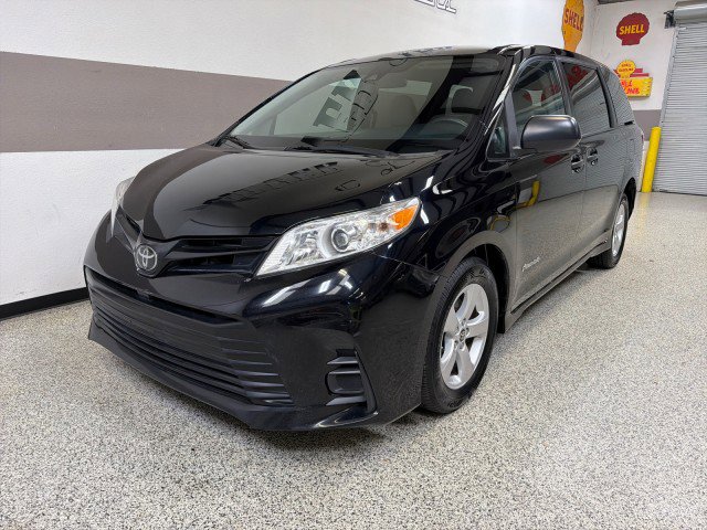 Used 2020 Toyota Sienna L image 3