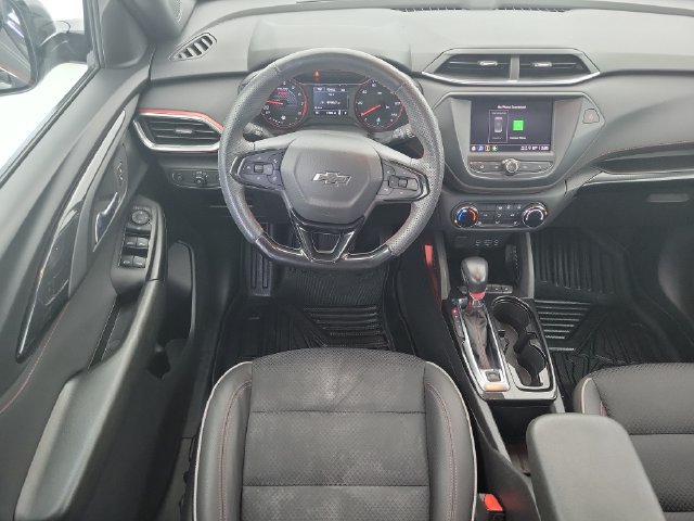 Used 2023 Chevrolet TrailBlazer RS FWD image 16