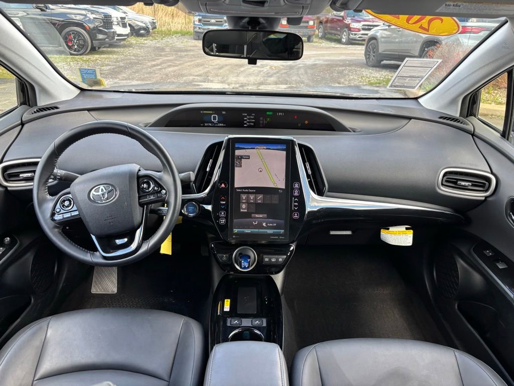 Used 2022 Toyota Prius Prime XLE FWD image 14