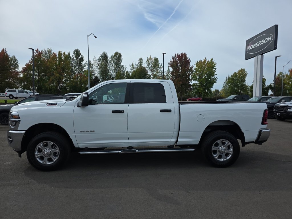 Used 2026 RAM 2500 Big Horn AWD/4WD image 2