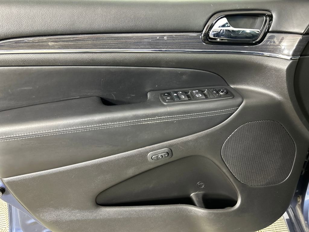 Used 2021 Jeep Grand Cherokee Overland image 11