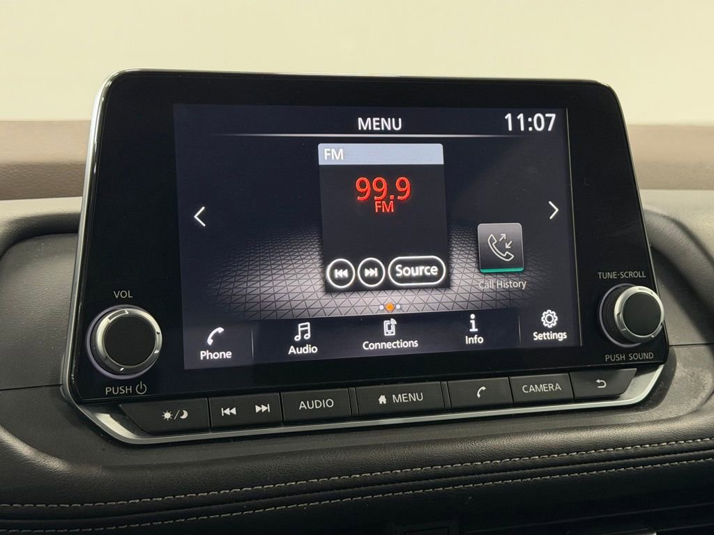 Used 2023 Nissan Rogue S AWD/4WD image 19