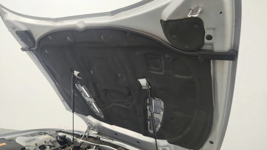 Used 2010 Jaguar XKR R RWD image 41