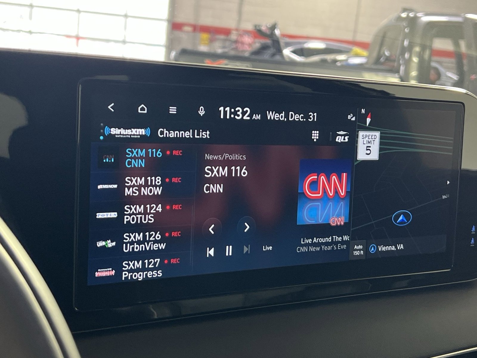 Used 2025 Hyundai Palisade Calligraphy image 18