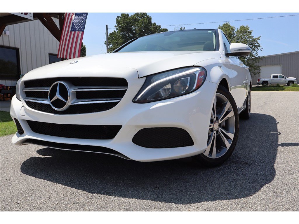 Used 2015 Mercedes-Benz C 300 Sedan image 11