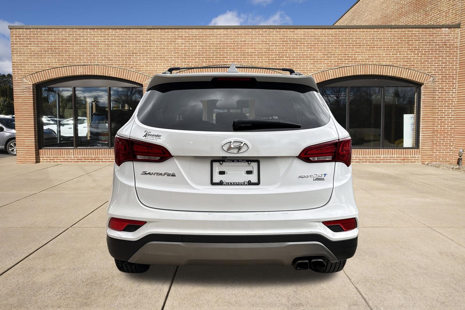 Used 2018 Hyundai Santa Fe Sport 2.0T image 4