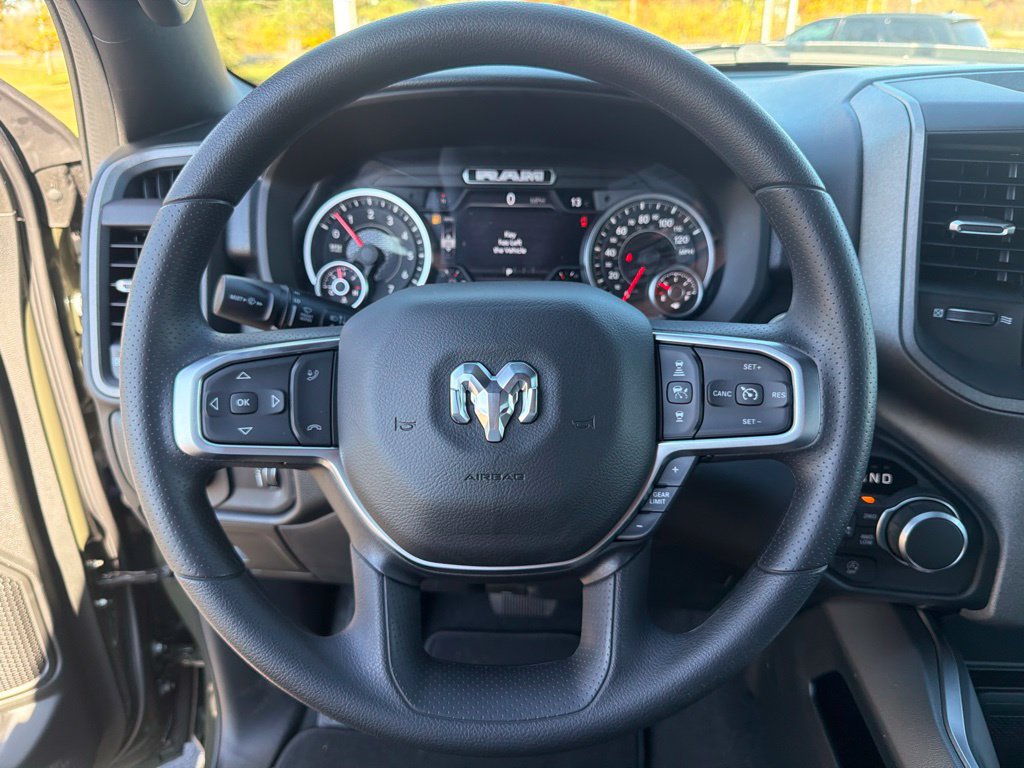 New 2027 RAM 1500 Express AWD/4WD image 19