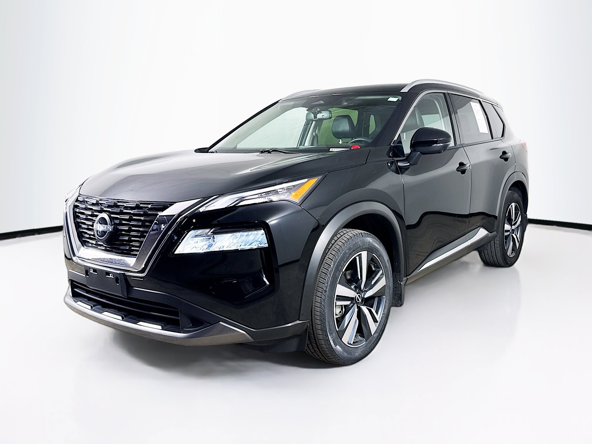 Used 2023 Nissan Rogue SL AWD/4WD image 4