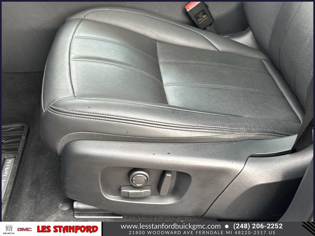 Used 2025 Land Rover Range Rover Evoque S AWD/4WD image 18
