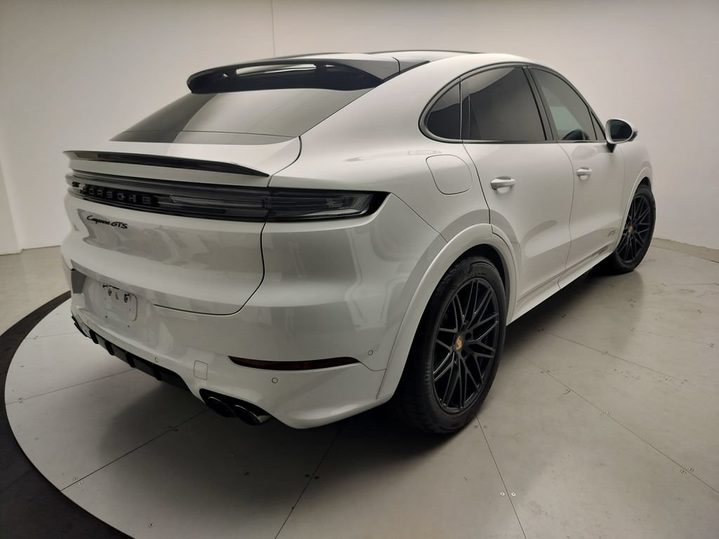 Certified 2025 Porsche Cayenne GTS AWD/4WD image 24