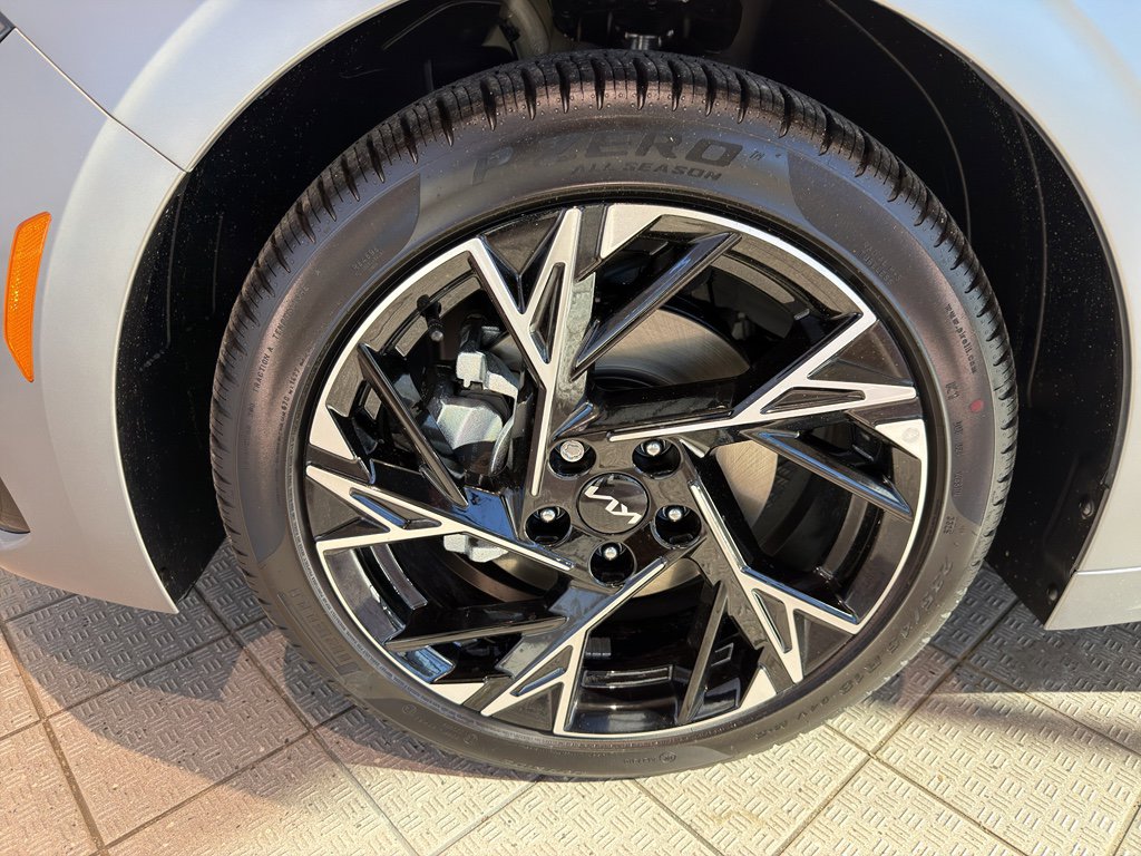 New 2026 Kia K5 GT-Line image 9