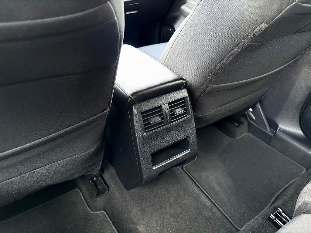 Used 2025 Mitsubishi Outlander ES AWD/4WD image 12