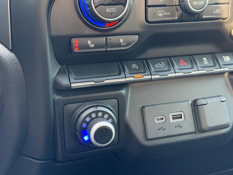 Used 2020 Chevrolet Silverado 1500 LT w/ All-Star Edition image 19