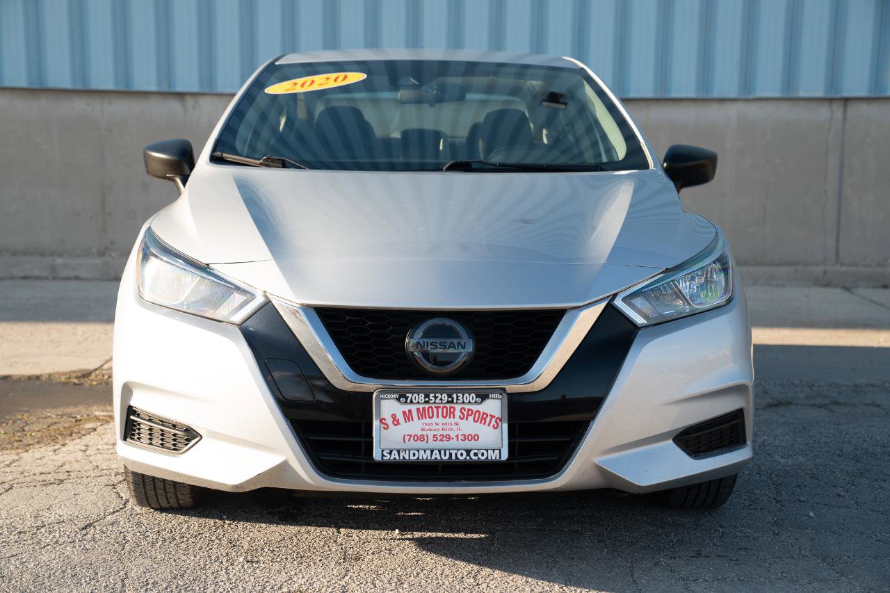 Used 2020 Nissan Versa S FWD image 3