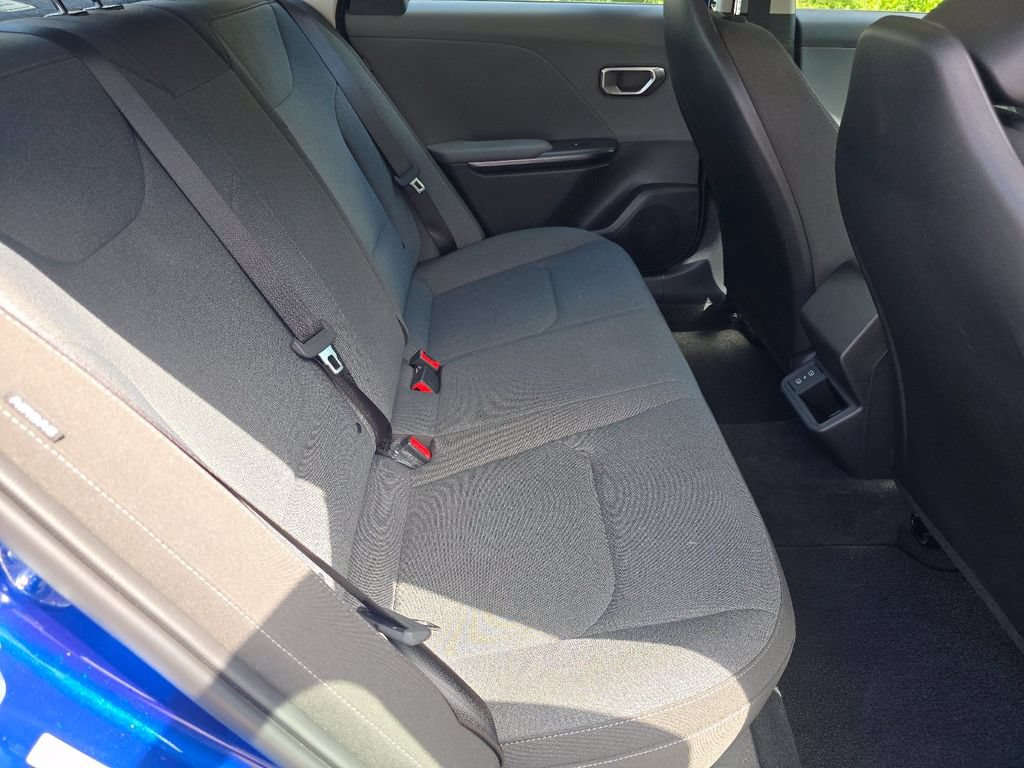 Used 2025 Kia K4 FWD image 18