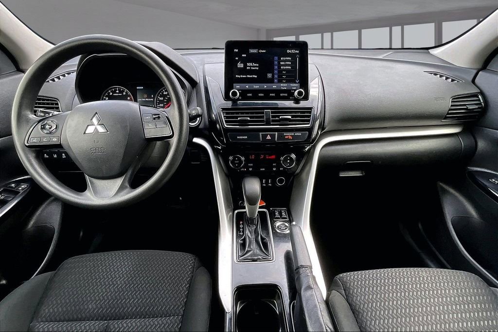 Used 2024 Mitsubishi Eclipse Cross LE AWD/4WD image 17