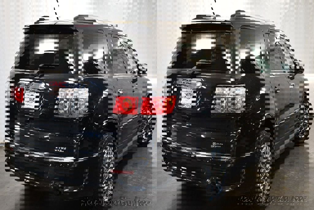 Used 2011 GMC Acadia Denali image 9