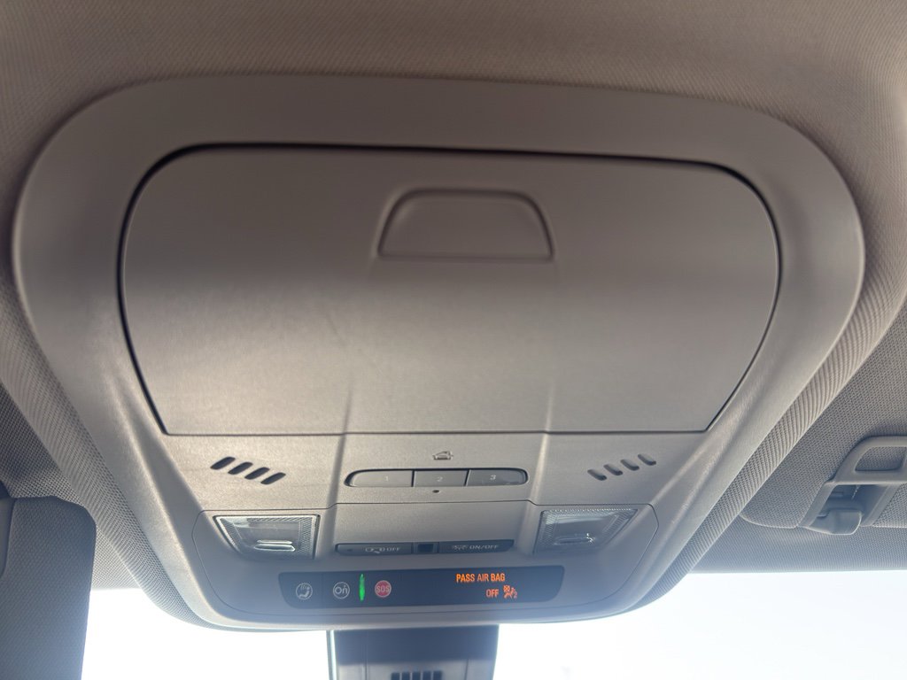 Used 2020 Chevrolet Equinox LT image 23