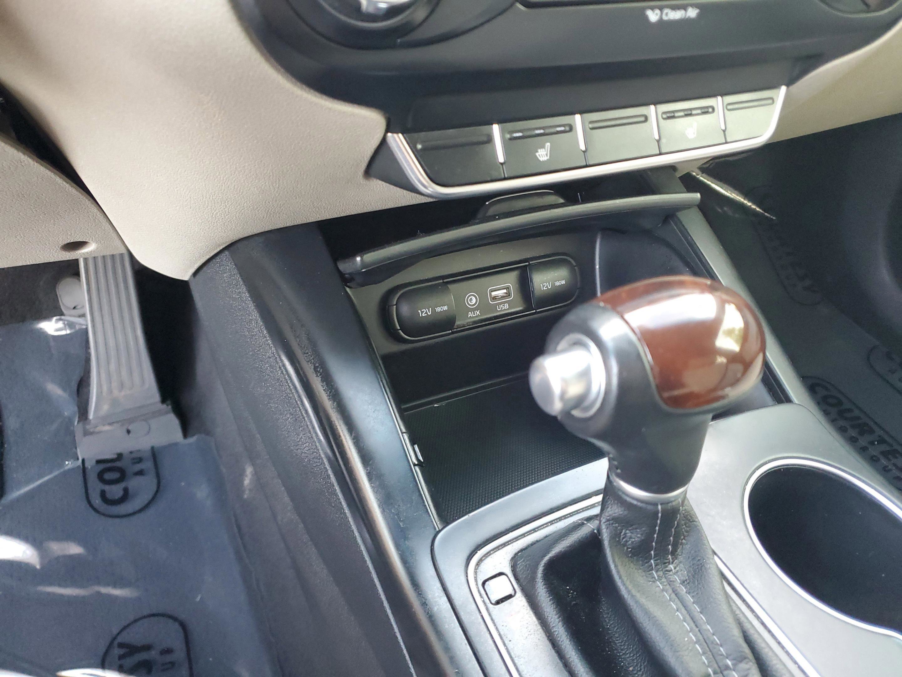 Used 2018 Kia Sorento LX image 25