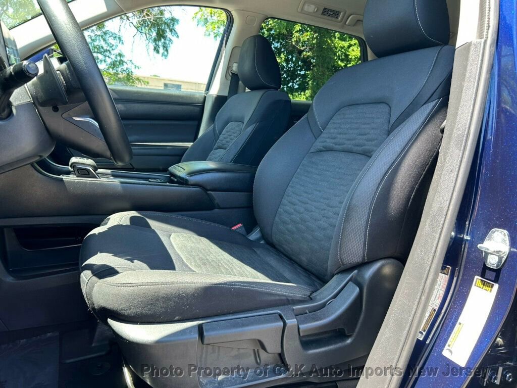 Used 2022 Nissan Pathfinder S AWD/4WD image 28