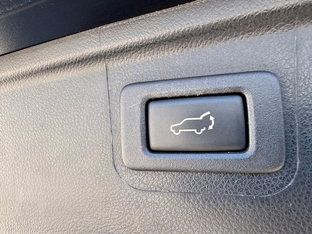 Used 2018 Subaru Outback 2.5i Limited image 11