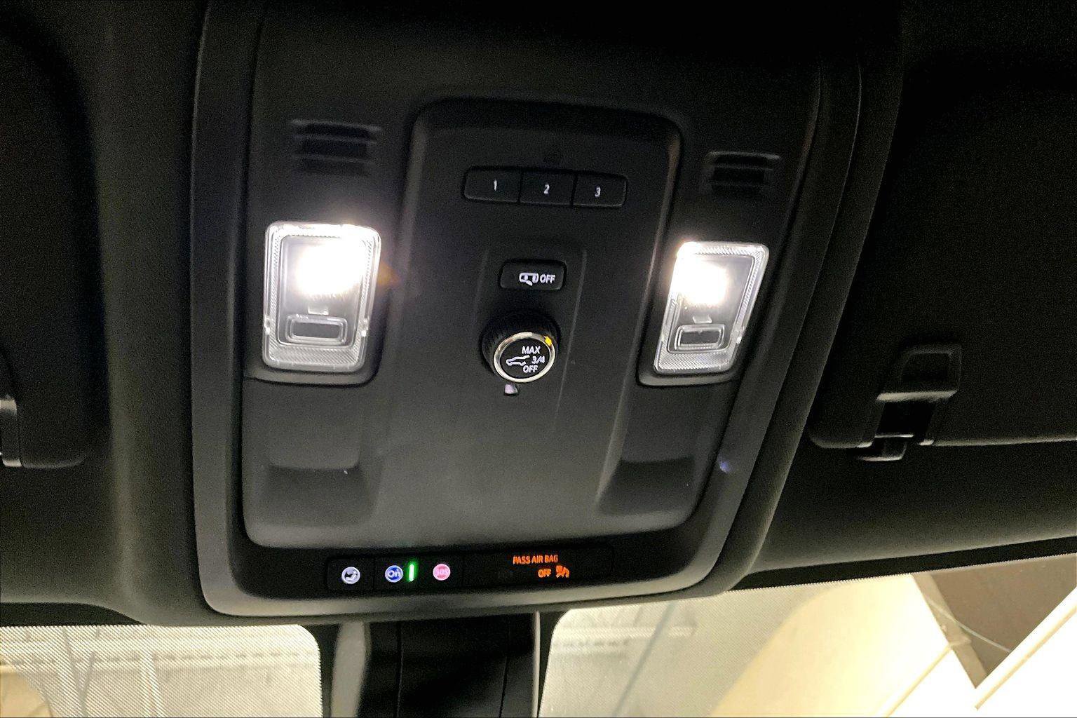 Used 2021 Chevrolet Tahoe LT image 38