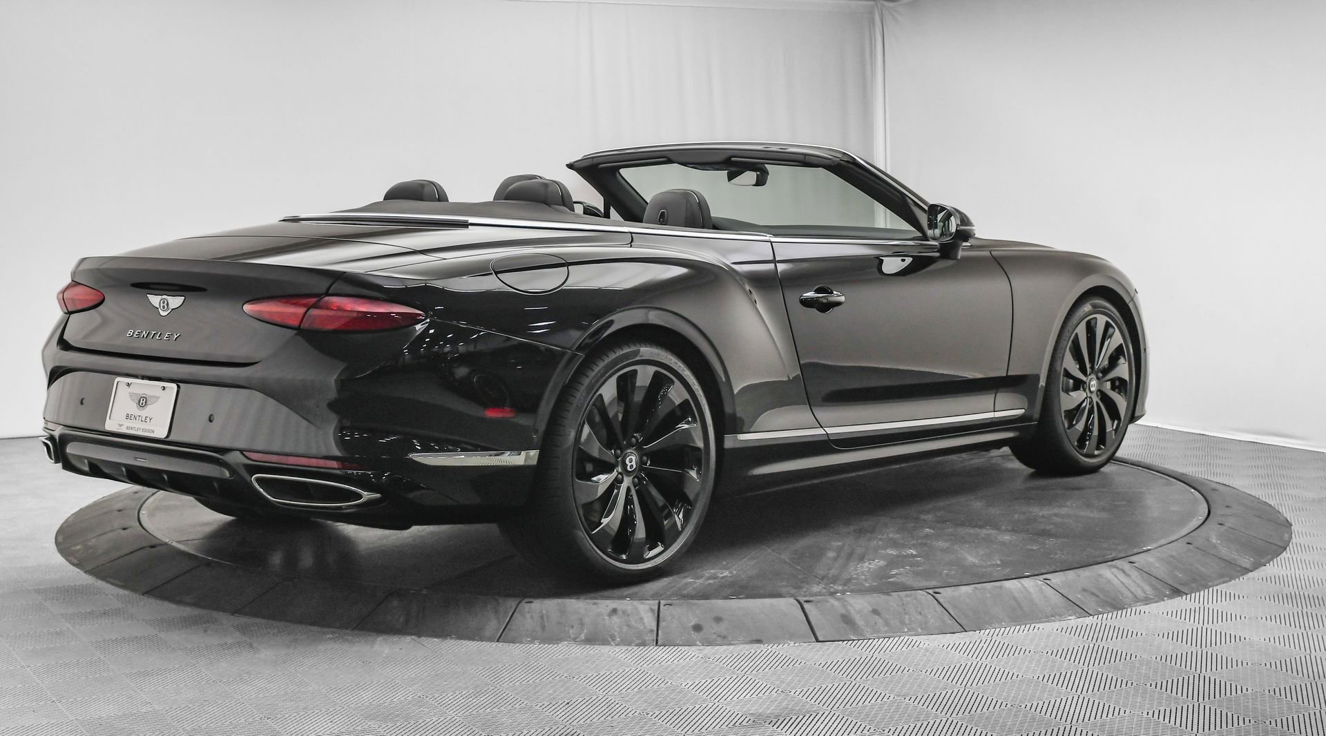 New 2026 Bentley Continental GTC AWD/4WD image 13