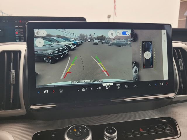 Used 2025 Ford Expedition Active image 21