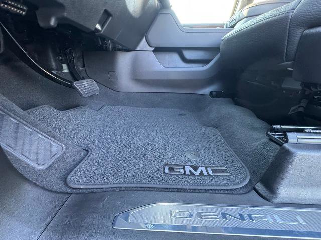 New 2025 GMC Sierra 2500 Denali w/ Denali Reserve Package image 20