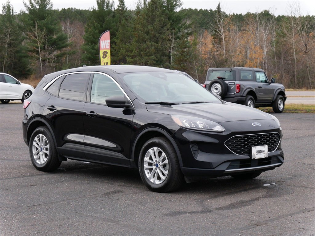 Used 2022 Ford Escape SE w/ Cold Weather Package image 7