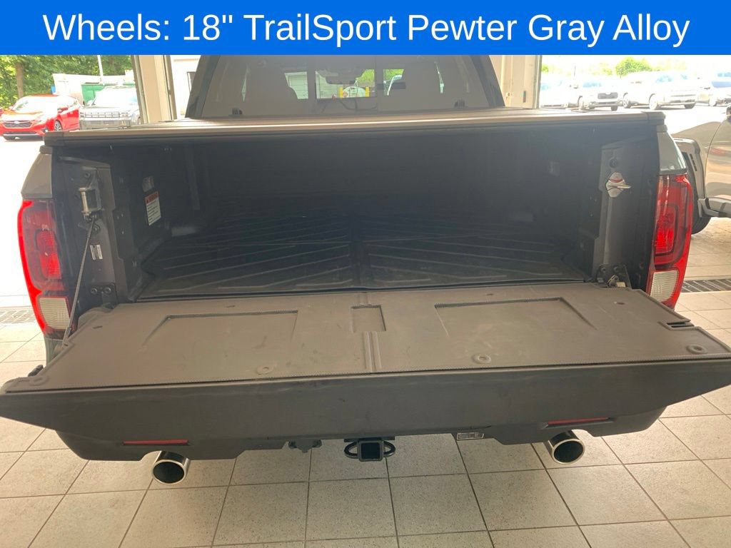 Used 2025 Honda Ridgeline TrailSport image 16