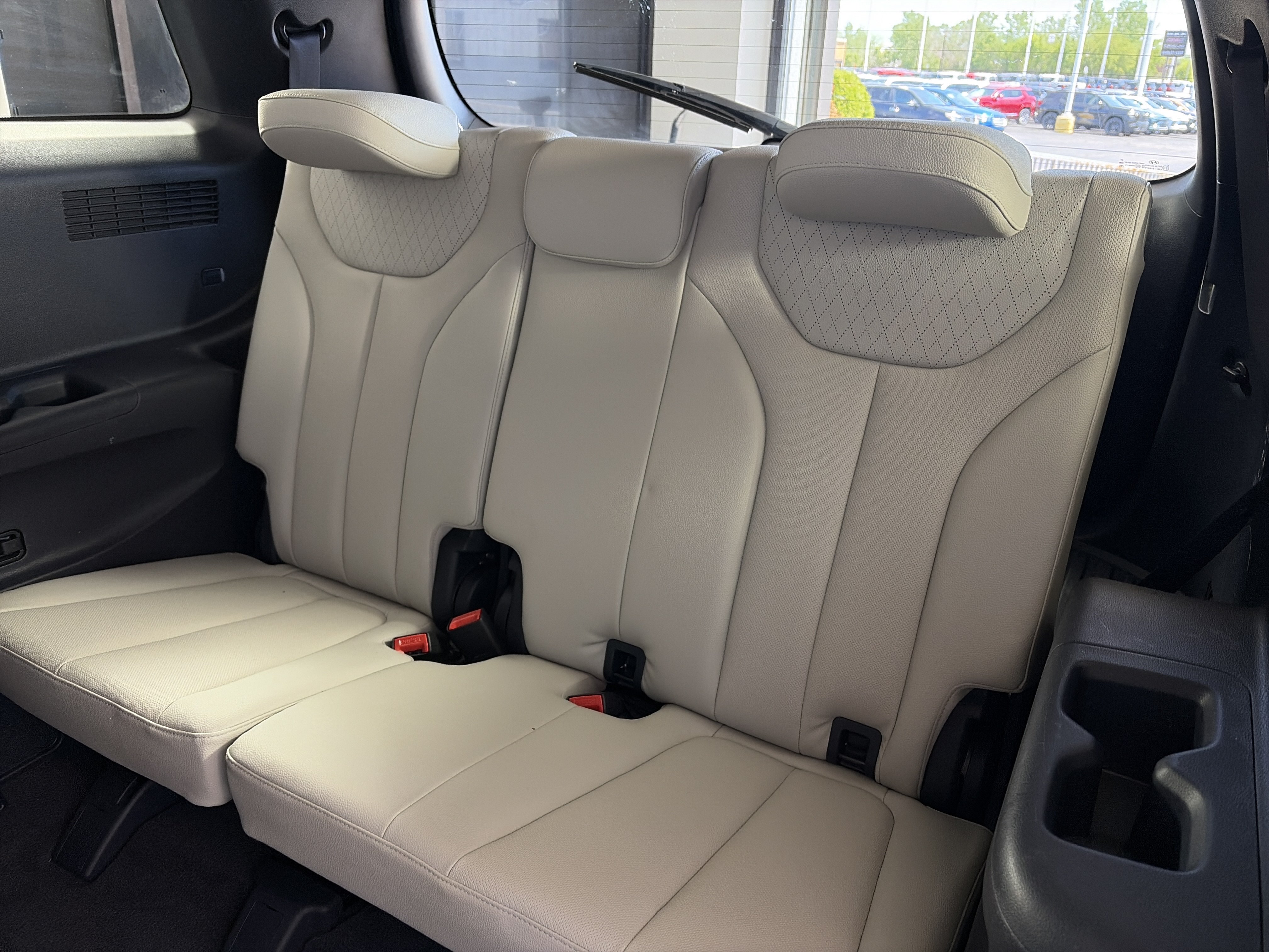 Used 2022 Hyundai Palisade SEL w/ 8P Bench Seat Package AWD/4WD image 8