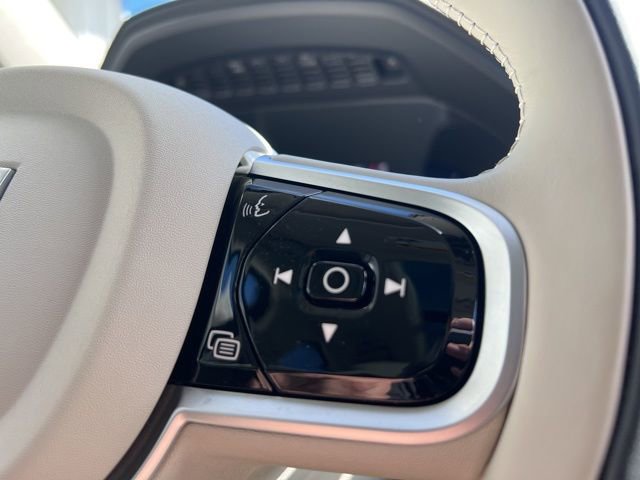 New 2026 Volvo XC90 B6 Ultra w/ Lounge Package image 31