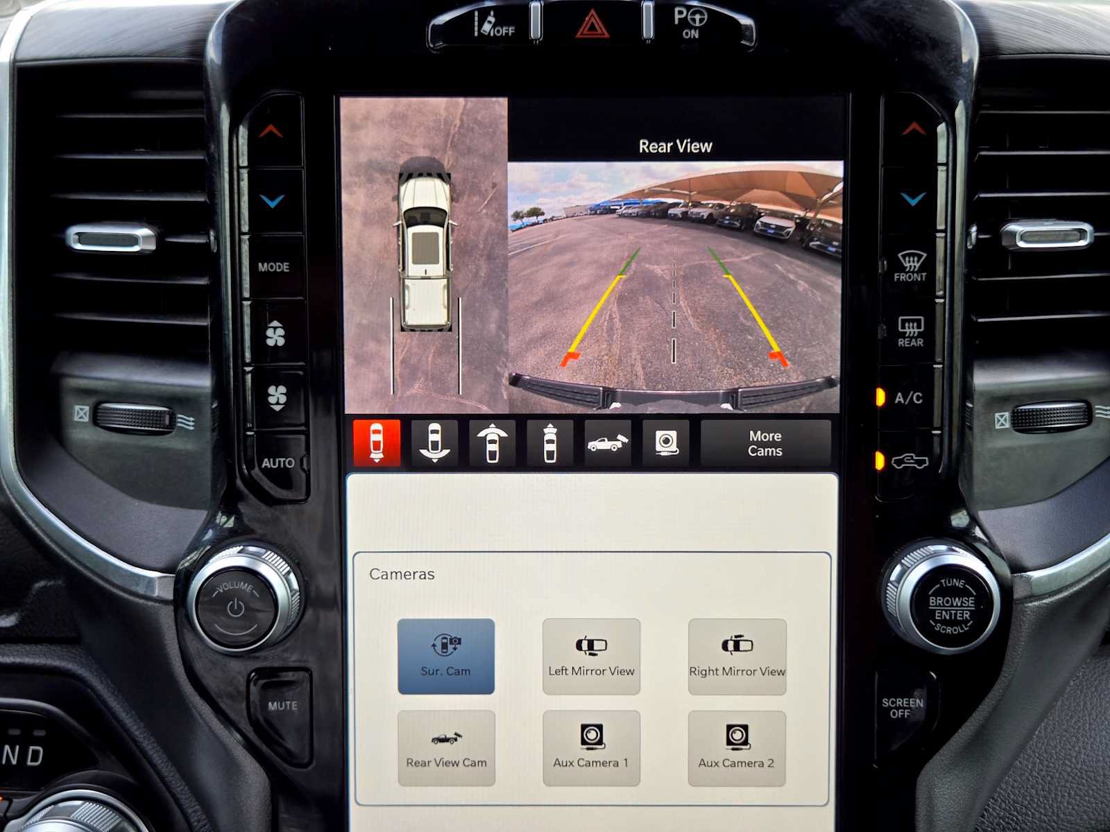 Used 2023 RAM 1500 Laramie AWD/4WD image 19