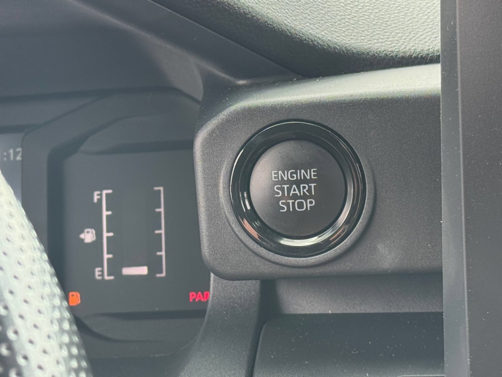 Used 2025 Toyota Tacoma SR AWD/4WD image 5