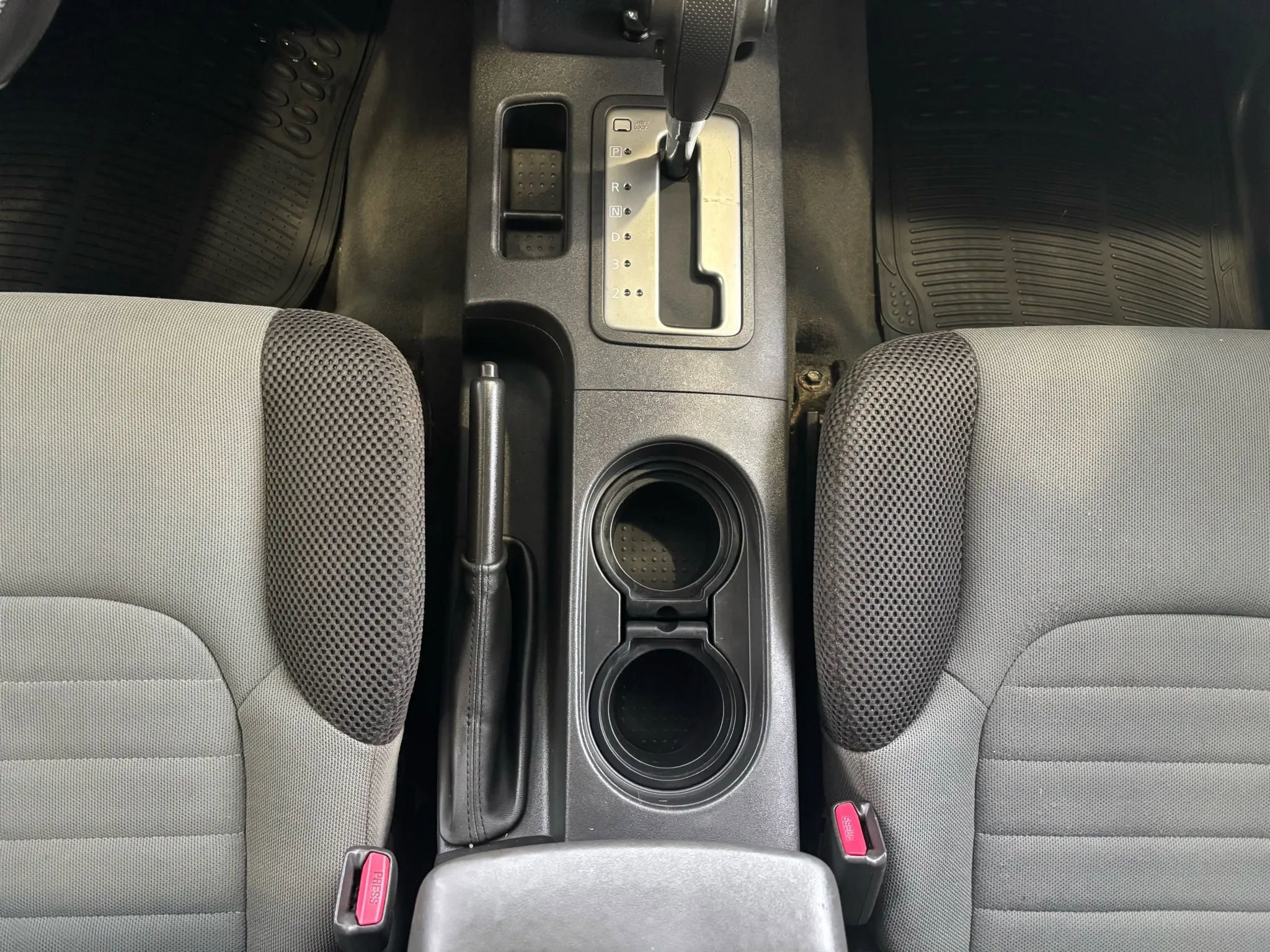 Used 2007 Nissan Xterra SE w/ Side & Curtain Airbag Pkg image 18