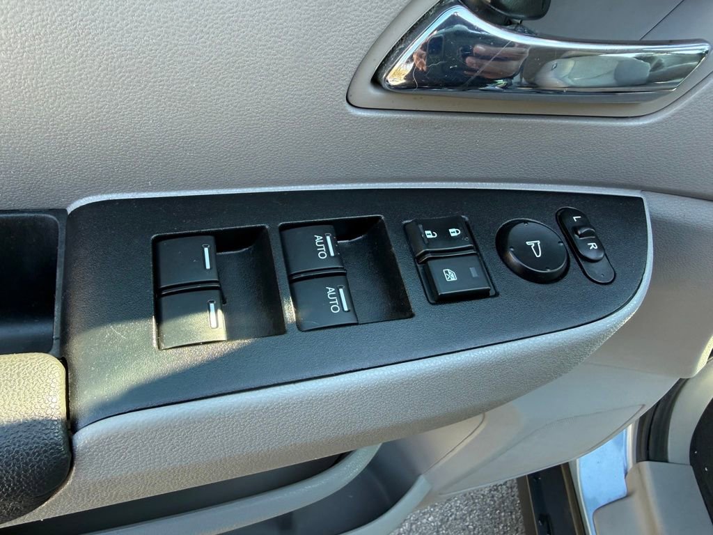 Used 2014 Honda Odyssey EX-L image 9