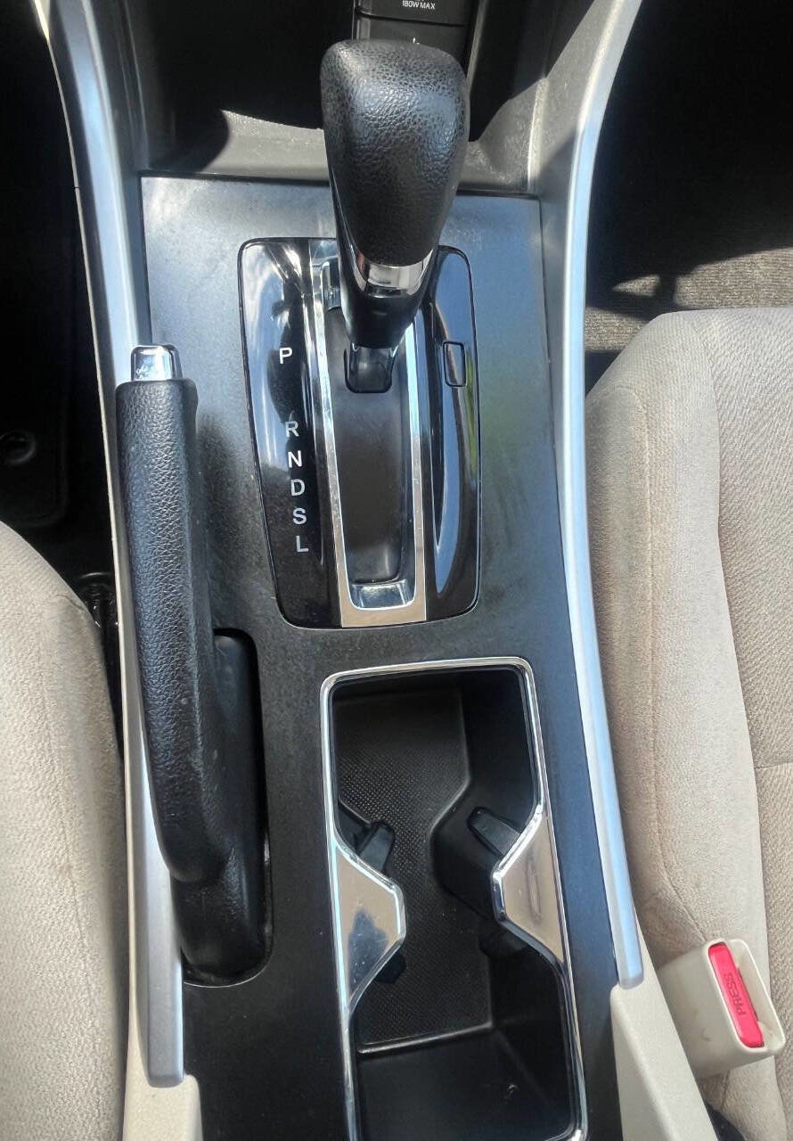 Used 2013 Honda Accord LX image 19