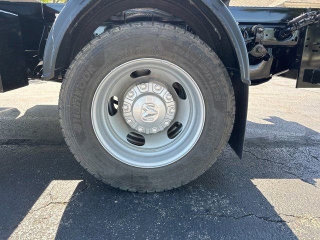 New 2024 RAM 5500 Tradesman w/ Chrome Appearance Group image 28