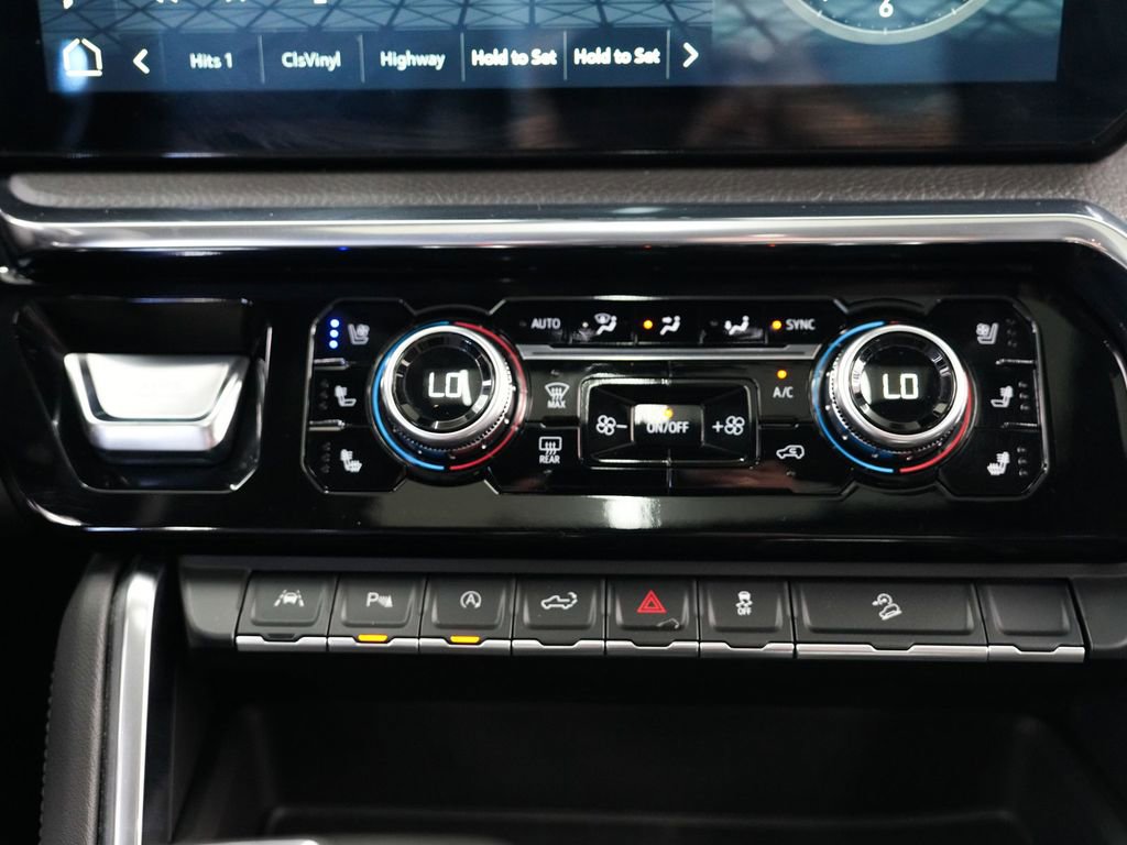 Used 2025 GMC Sierra 1500 Denali AWD/4WD image 21