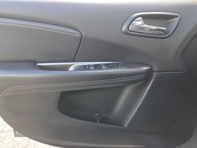 Used 2020 Dodge Journey Crossroad w/ Popular Equipment Group image 32