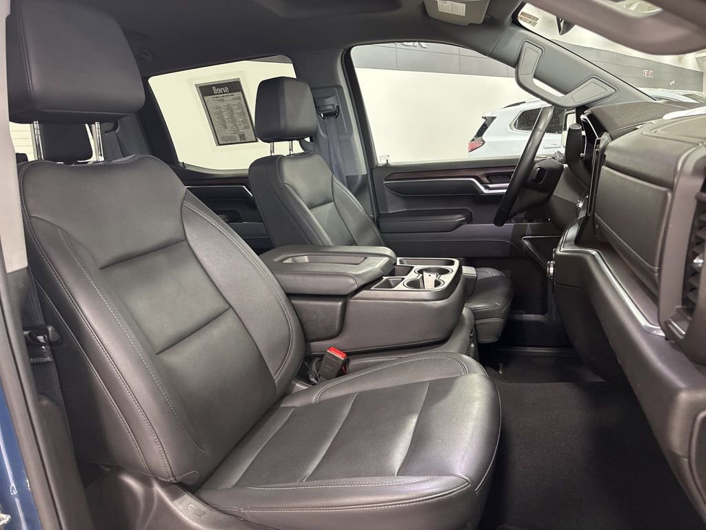 Used 2024 GMC Sierra 1500 SLT image 12
