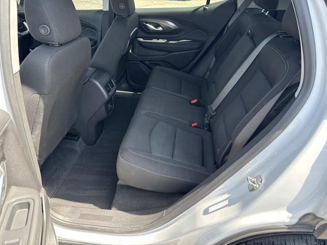Used 2024 GMC Terrain SLE FWD image 16
