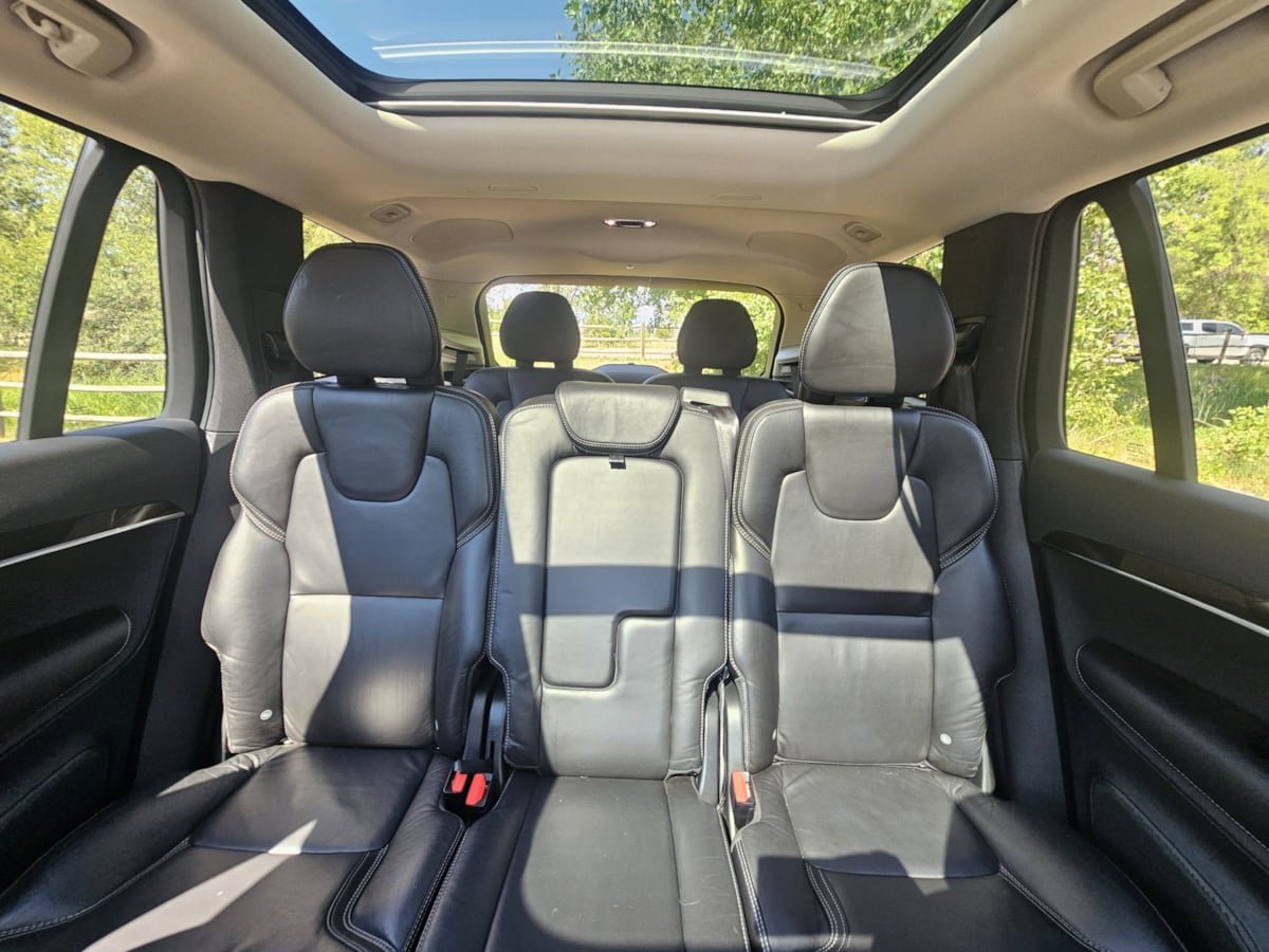 Used 2017 Volvo XC90 T6 Momentum w/ Vision Package AWD/4WD image 26