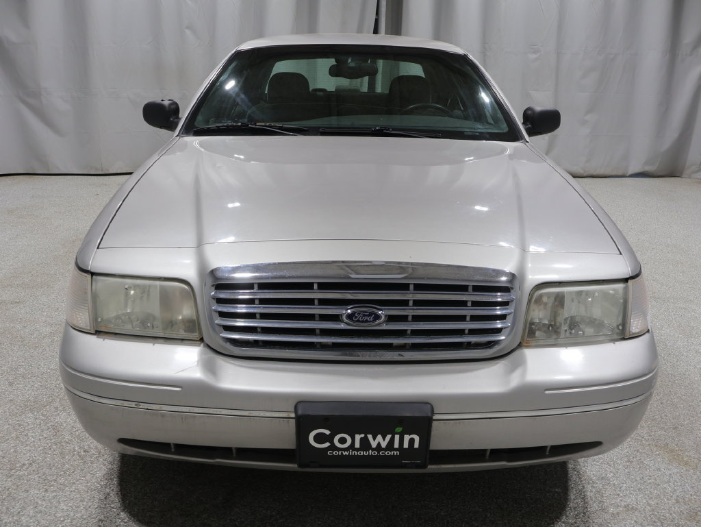 Used 2004 Ford Crown Victoria LX RWD image 17
