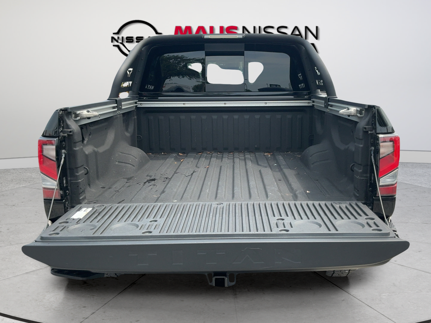 Certified 2024 Nissan Titan PRO-4X w/ Pro-4x Convenience Package AWD/4WD image 13