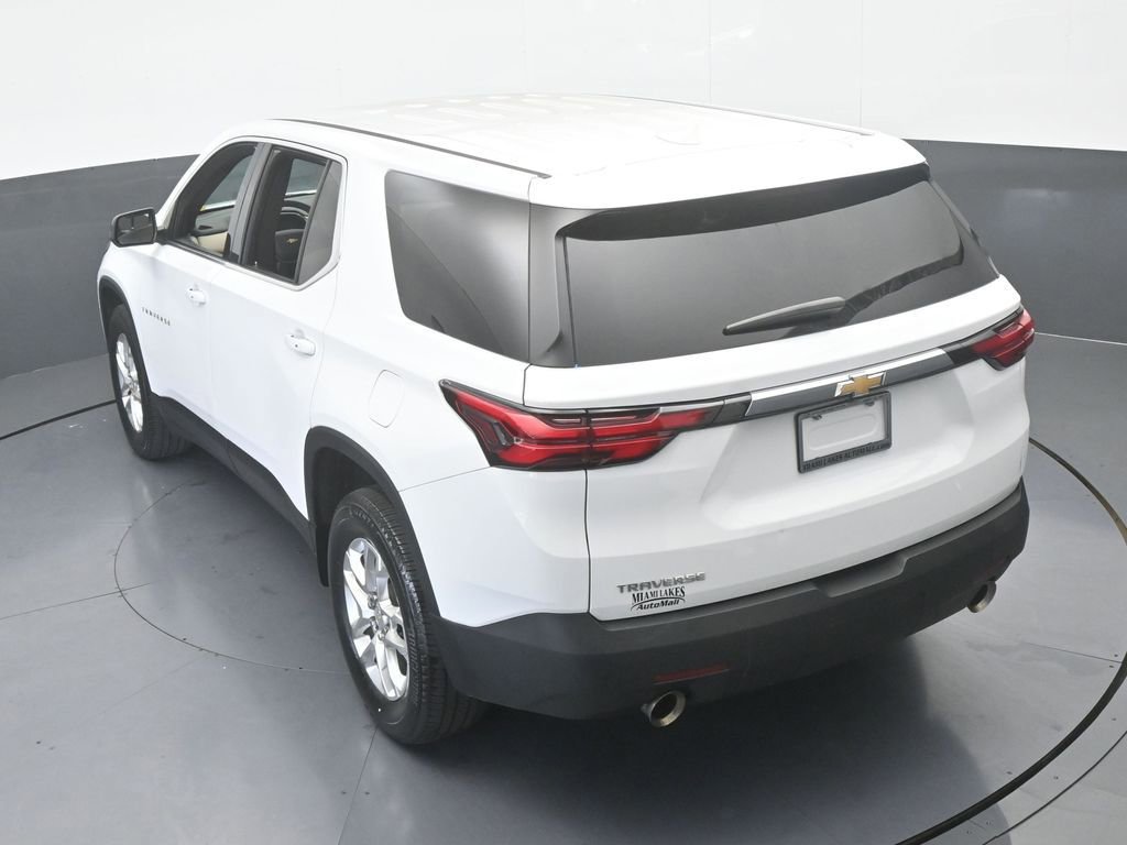 Used 2023 Chevrolet Traverse LS image 42