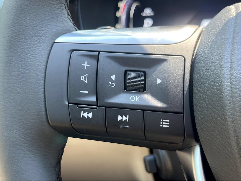 New 2025 INFINITI QX60 Luxe w/ Lighting Package (N94) FWD image 13