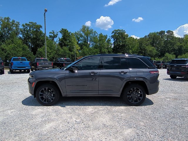 New 2026 Jeep Grand Cherokee Limited AWD/4WD image 2