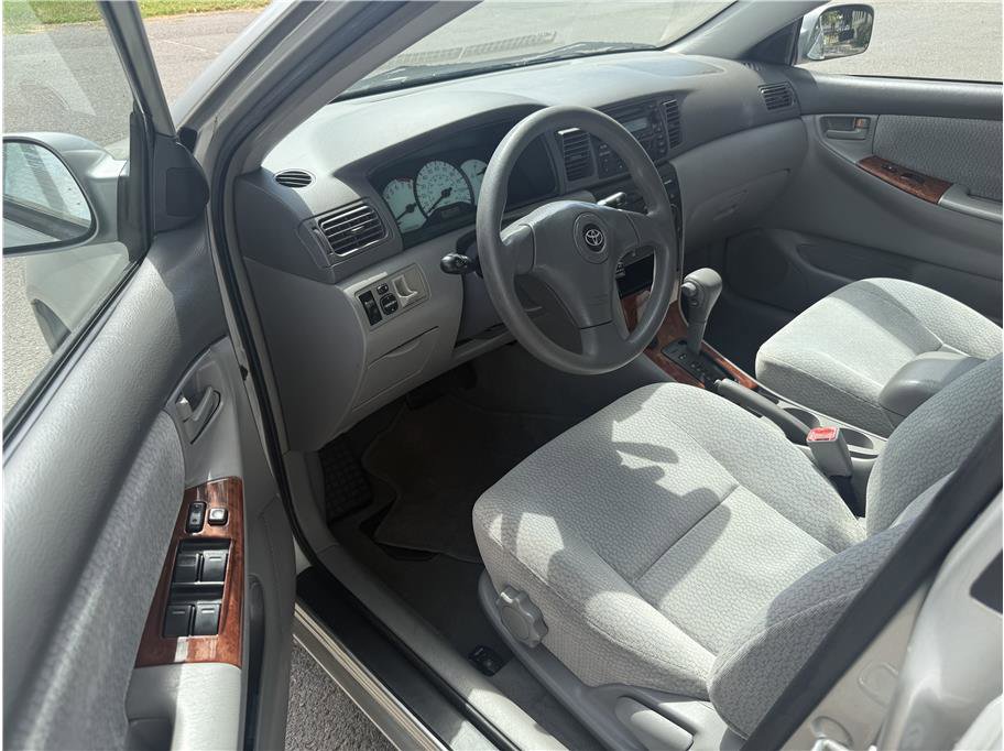 Used 2004 Toyota Corolla CE FWD image 12